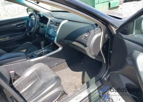 2013 Nissan Altima 2.5 Sl z USA, uszkodzony, nr VIN 1N4AL3AP3DC211244